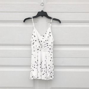 Purple Snow Free Flow Wrap Romper White Size Small